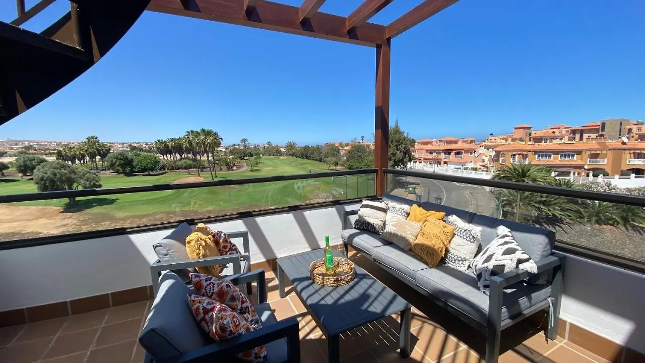 Sunny Luxury Apartment With Two Great Sunny - Level Terraces, Two Swimming Pools, In A New Complex Pueblo Majorero, Close To Fuerteventura Golf Club, Next To The Beach , Atlantico Shopping Mall And Casino In Caleta De Fuste Španělsko